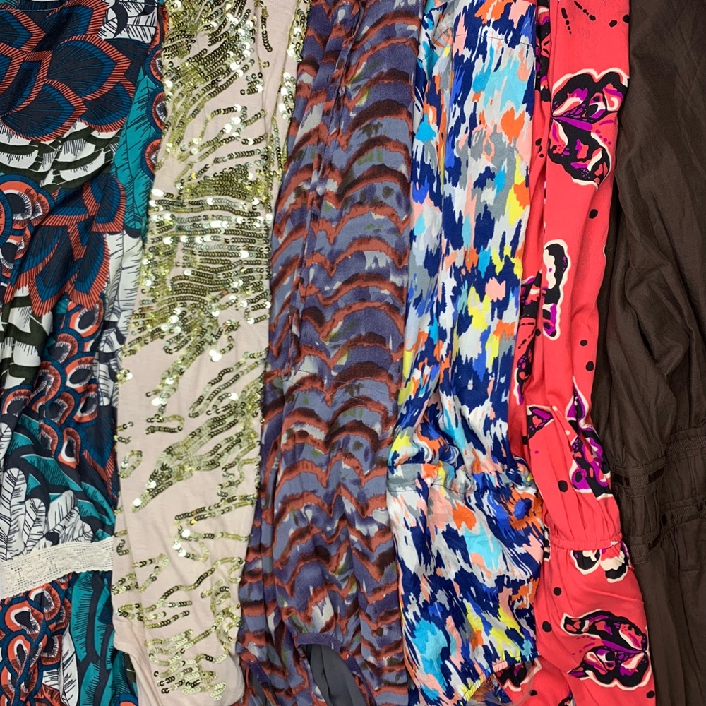 6 Tops Sz Large Predictable Package “Mystery Box”